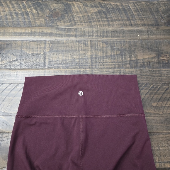 LULULEMON Wunder Under Leggings | 6 - Picture 2 of 8